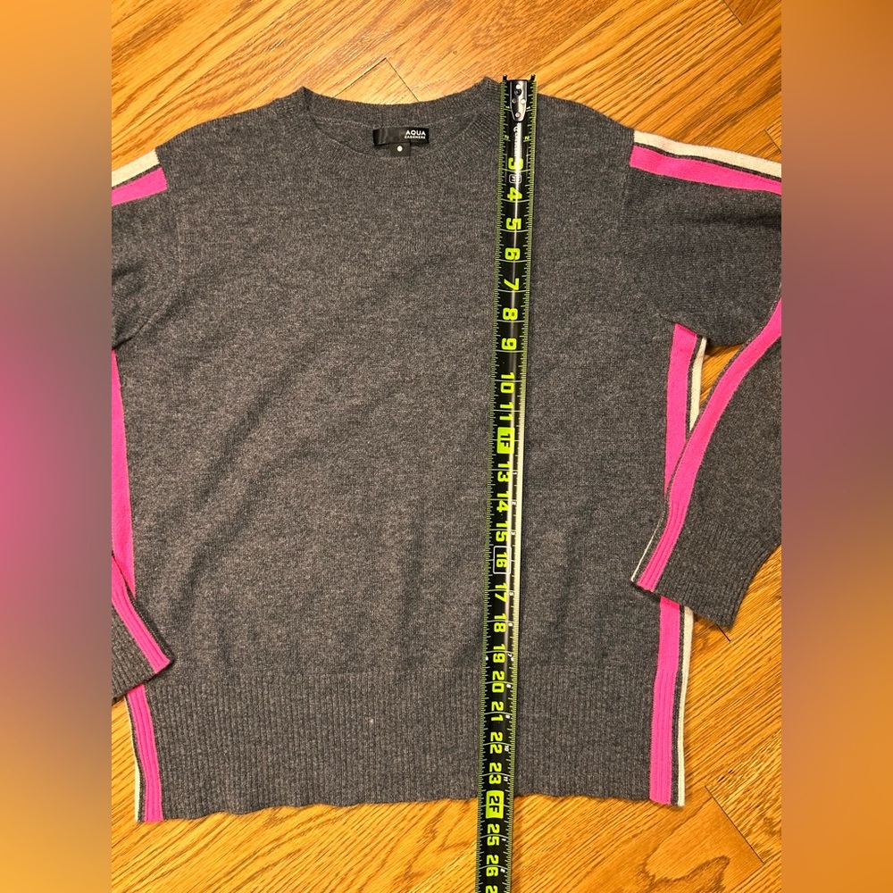 Aqua 100% Cashmere Sweater XS – Charcoal Gray with Hot Pink Stripe Detail - Picture 3 of 6